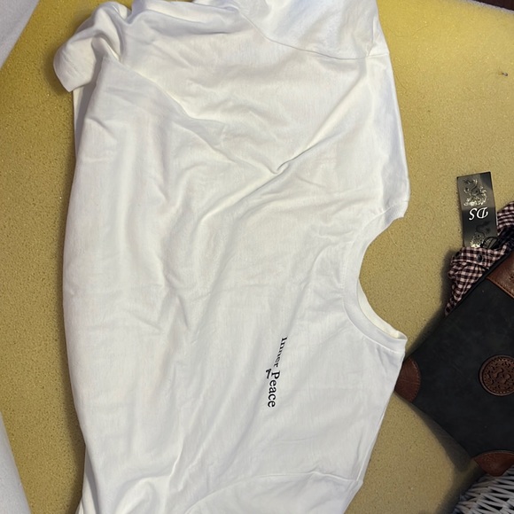 Tee - Picture 1 of 1